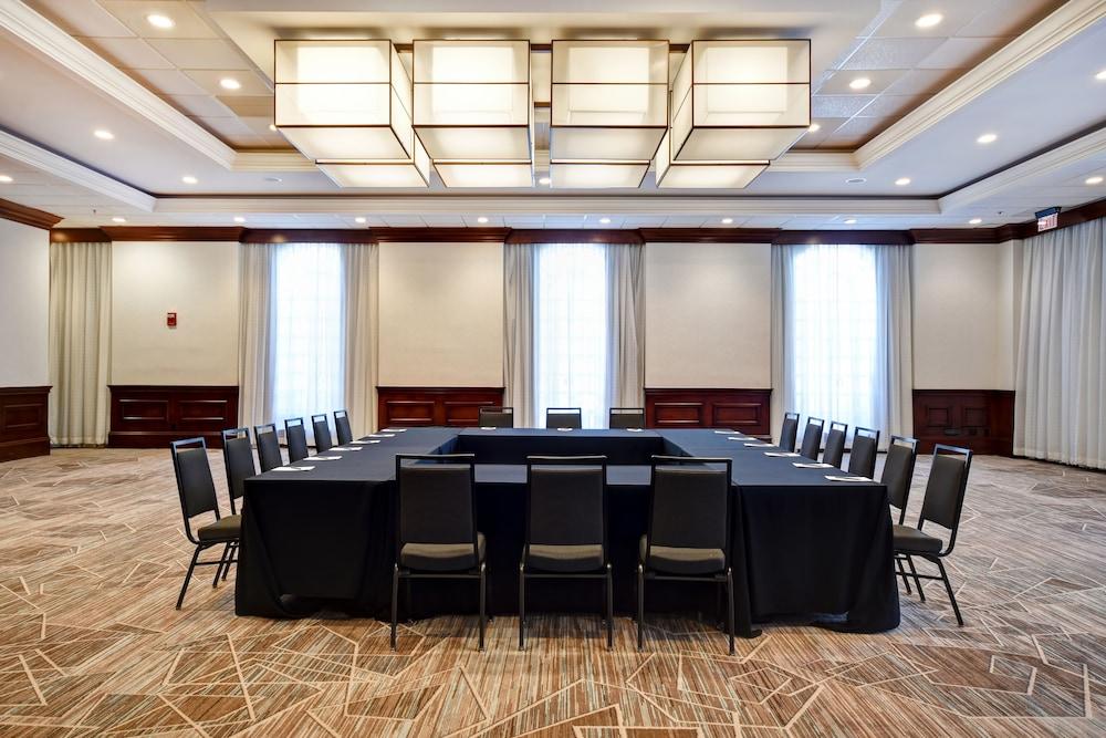 Embassy Suites Greenville Golf Resort & Conference Center Exteriör bild