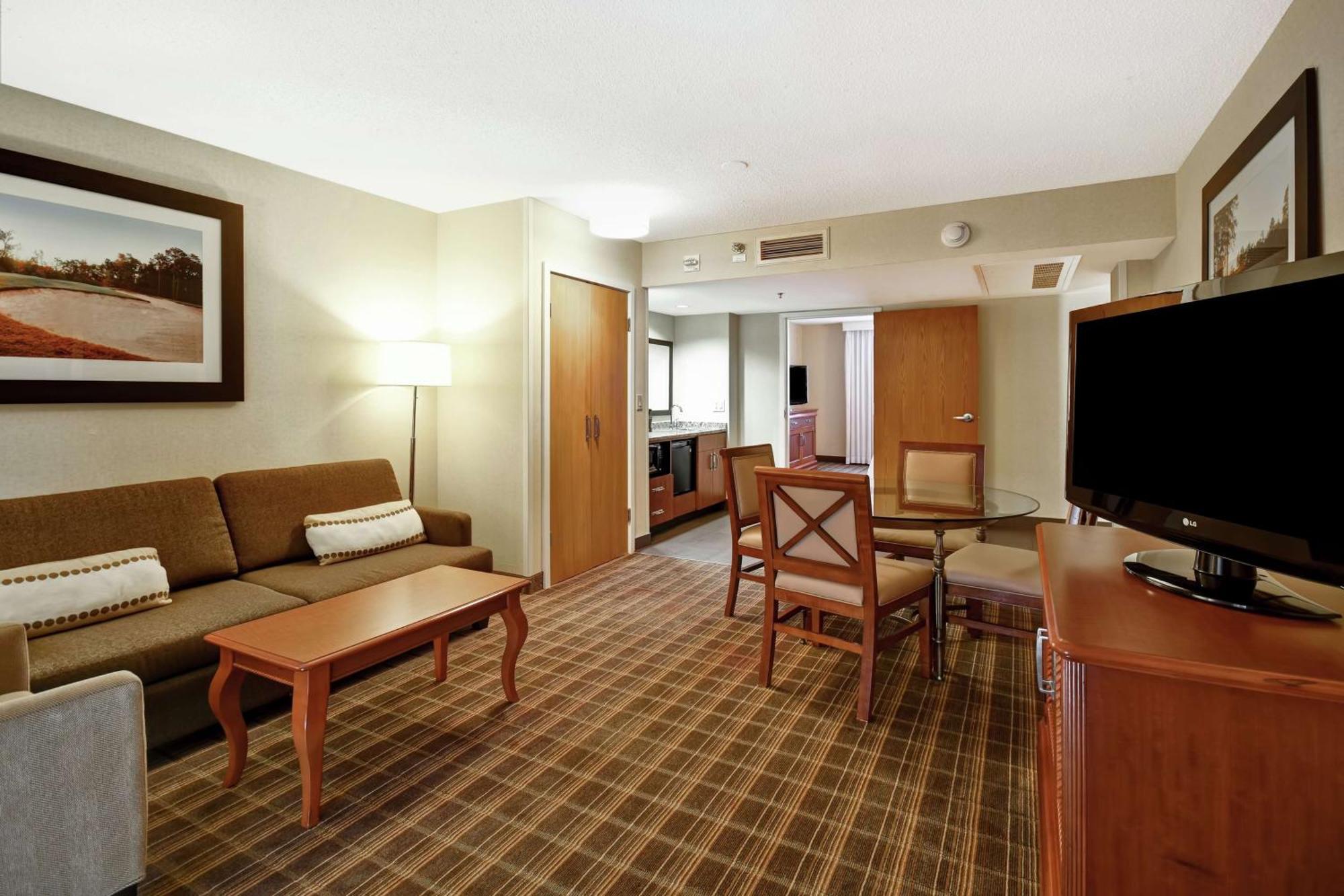 Embassy Suites Greenville Golf Resort & Conference Center Exteriör bild