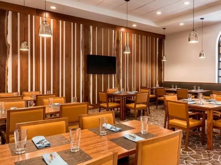 Embassy Suites Greenville Golf Resort & Conference Center Exteriör bild