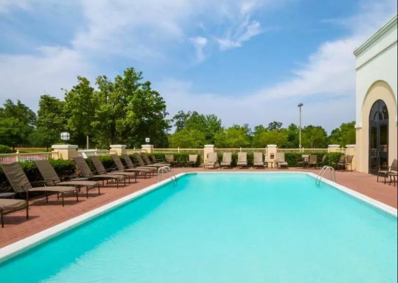 Embassy Suites Greenville Golf Resort & Conference Center Exteriör bild